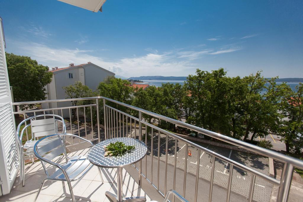 Apartments Ines Selce Ngoại thất bức ảnh