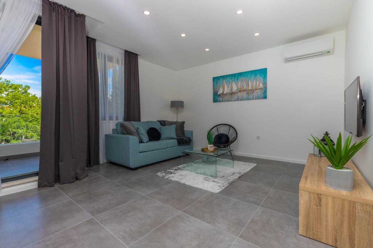 Apartments Ines Selce Ngoại thất bức ảnh